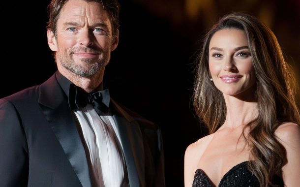 Hugh Jackman and Sutton Foster take their secret romance public on PDA-filled night